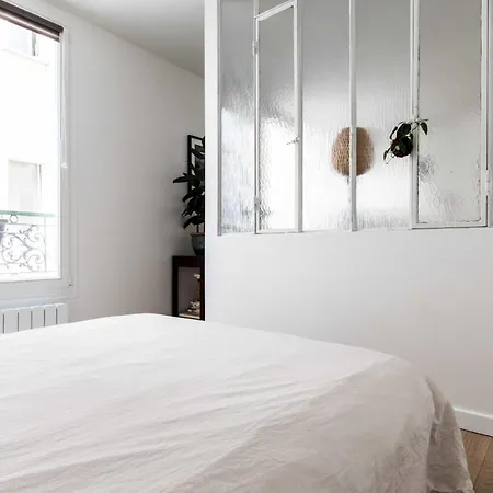 Charming Studio In The Heart Of Montmartre Parigi